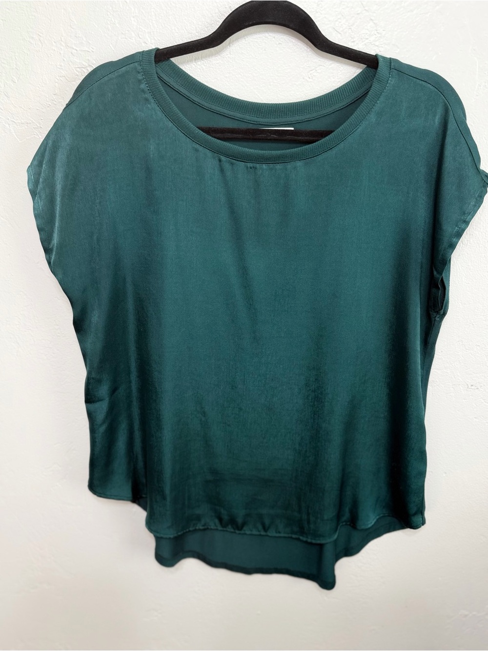 Edgely Women’s Large Emerald Green Satin Front Mixed Media Blouse
